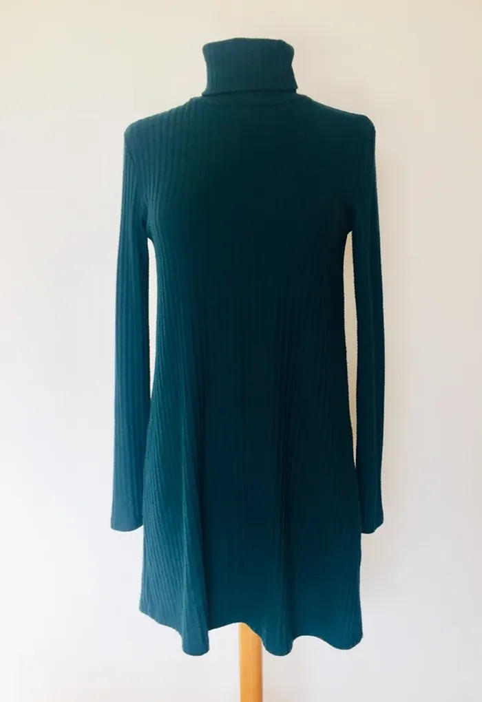 Robe en maille côtelée bleu-vert