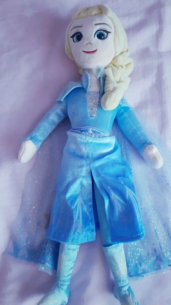 Poupée la reine des neige