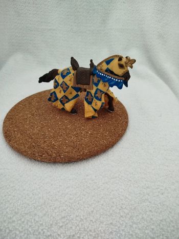 Cheval Figurine Médiévale