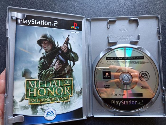 Sony - Playstation 2 - Medal of honor - En première ligne - photo numéro 3