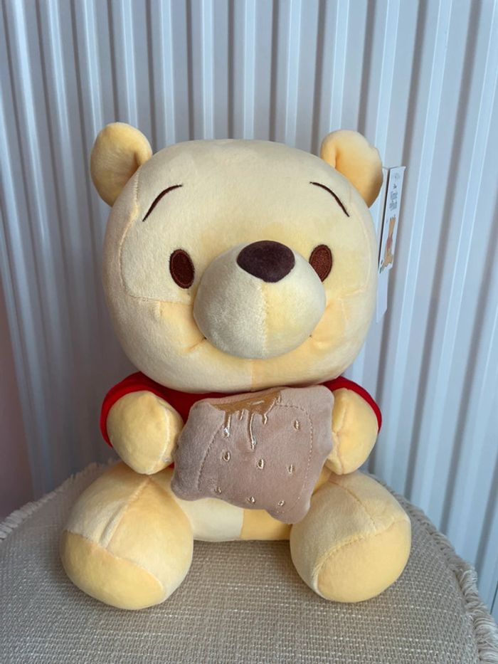 Peluche Disney Winnie l’ourson 🍯 - photo numéro 3