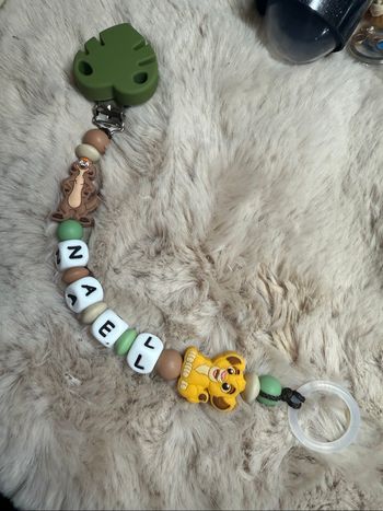 Attache tétine  Roi lion