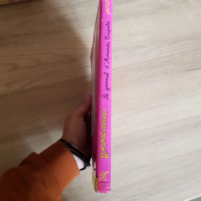 Livre d'histoires - photo numéro 3