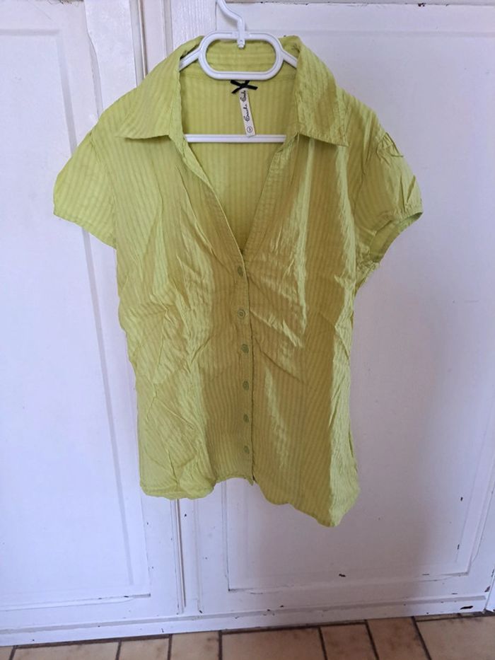 Blouse manche courte chemisier vert pomme col V taille 3 cache cache - photo numéro 2