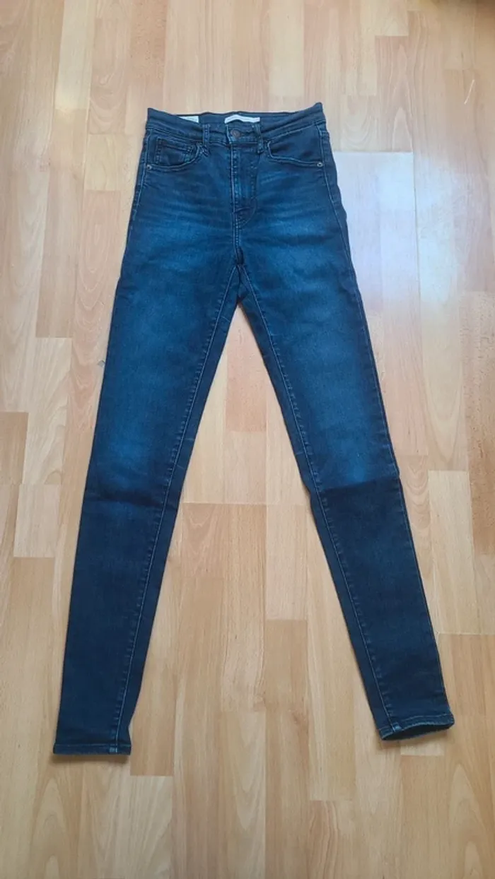 Jeans Levi's Mile High Rise Super Skinny W25 L32 - photo numéro 2