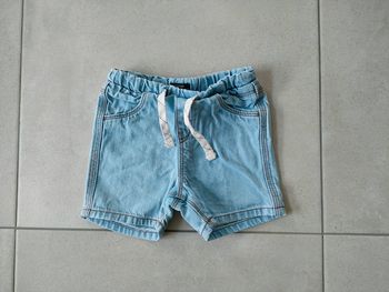 Short bleu - Taille 18 mois