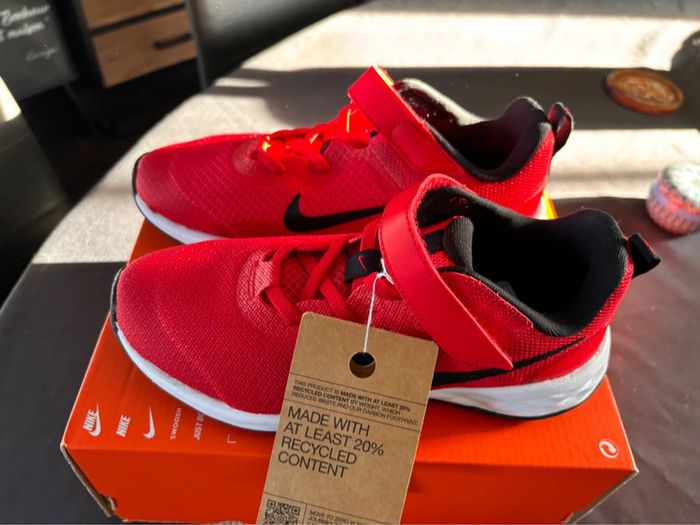 Baskets Nike P.33,5 neuves unisex - photo numéro 3