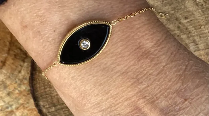Bracelet haine réglable acier inoxydable or œil résine noire cristal - photo numéro 2