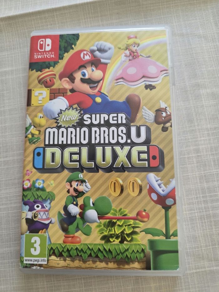 Jeux switch  new super Mario  bros u deluxe