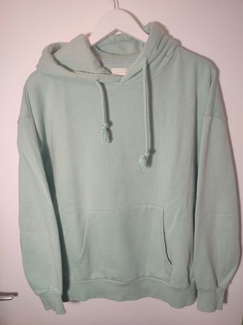 Pull capuche vert bleu menthe