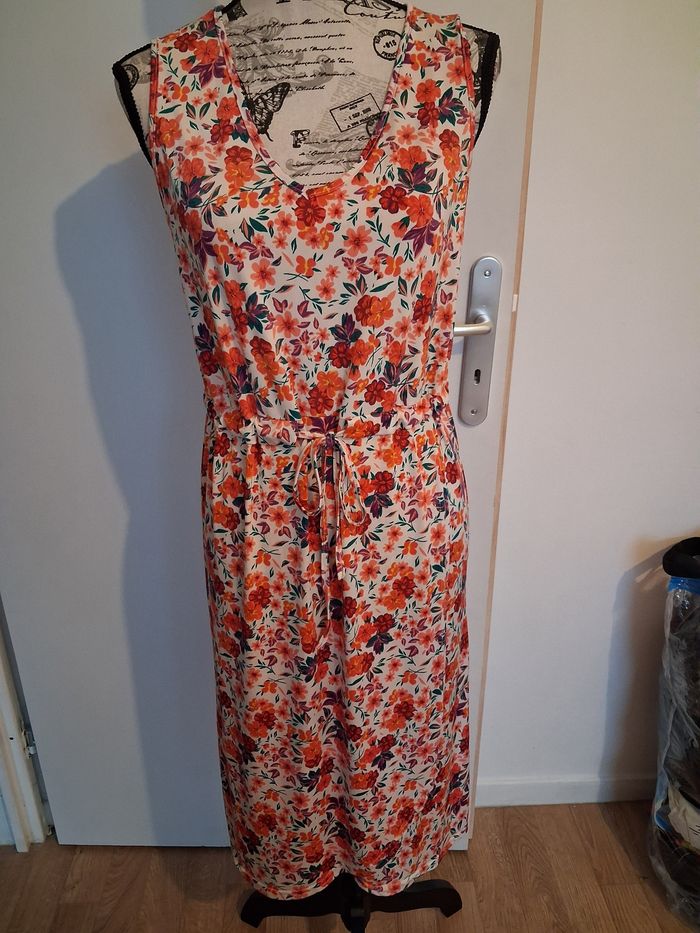 Robe fleurie - photo numéro 7