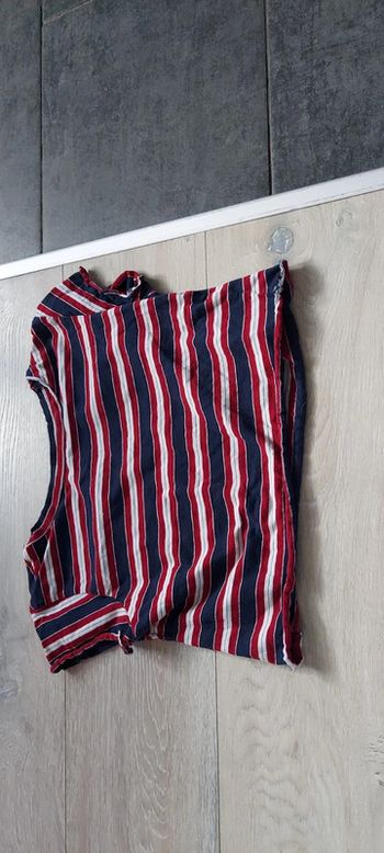 Croc top, manches courtes, ligné rouge, blanc et bleu, Pull&Bear, taille S/26
