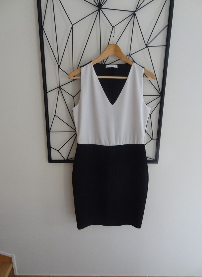 Robe blanche et noire MANGO 38/40 M - photo numéro 1