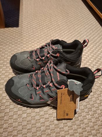 Chaussures rando 38