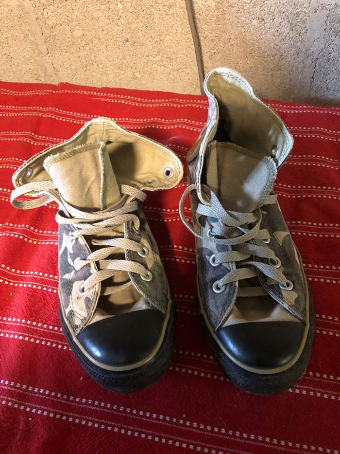 Converse militaire
