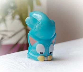 Figurine Lost kitties #e4459 boops chat cat bleu blue jaune yellow série 2 purr ecious