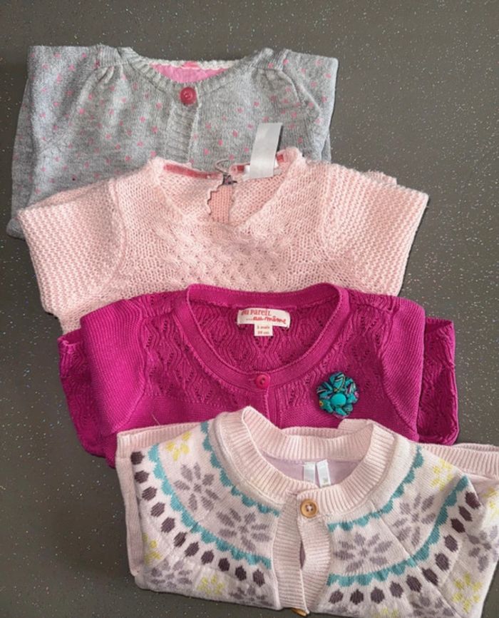 Lot de gilets fille 3 mois