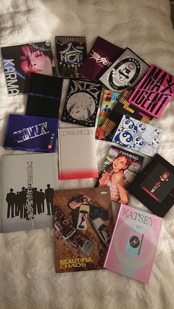 RECHERCHE album kpoop