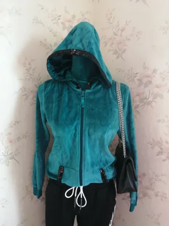 Veste turquoise à capuche en velours avec poches et strass / esmara / (S)