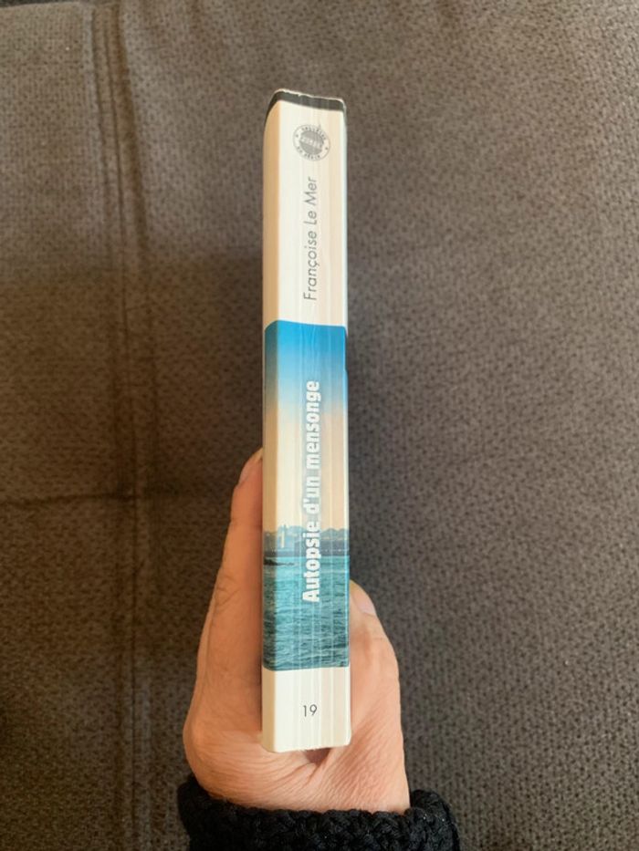Livre autopsie d’un mensonge - photo numéro 4