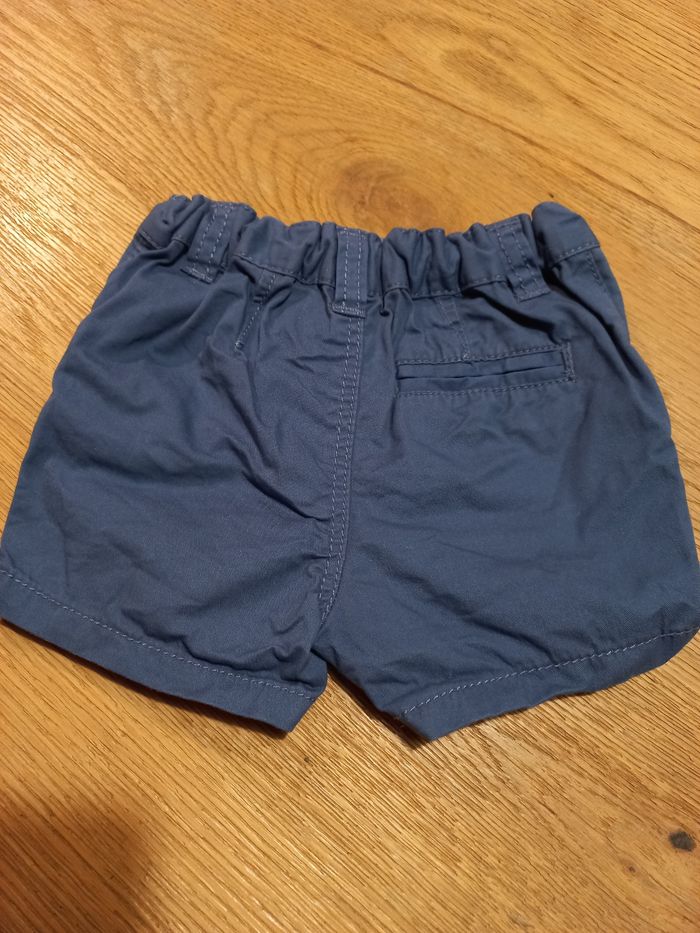 Short 6 mois - photo numéro 3