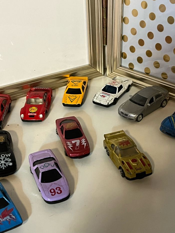 Lot de différentes voitures - photo numéro 4
