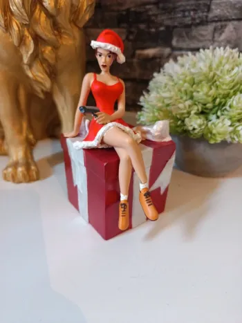 Figurine tomb raider