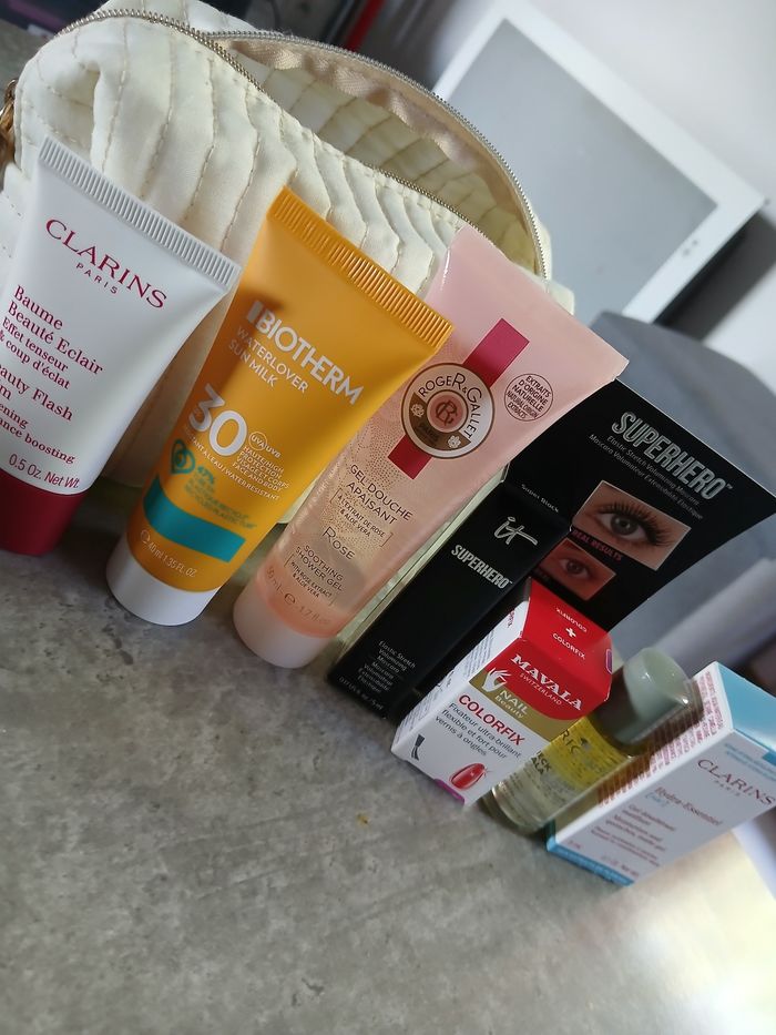 Produit s cosmétiques