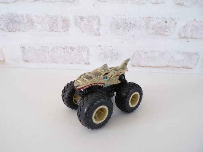 Monster trucks - Hot WHeels - Hotwheels - Shark Léopard, Requin léopard (J20)