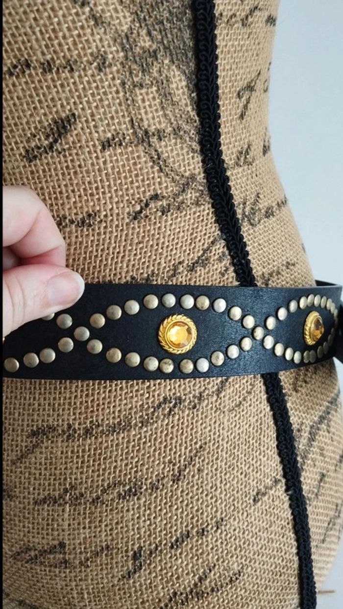 Ceinture noire clous doré effet pierres orange - photo numéro 8
