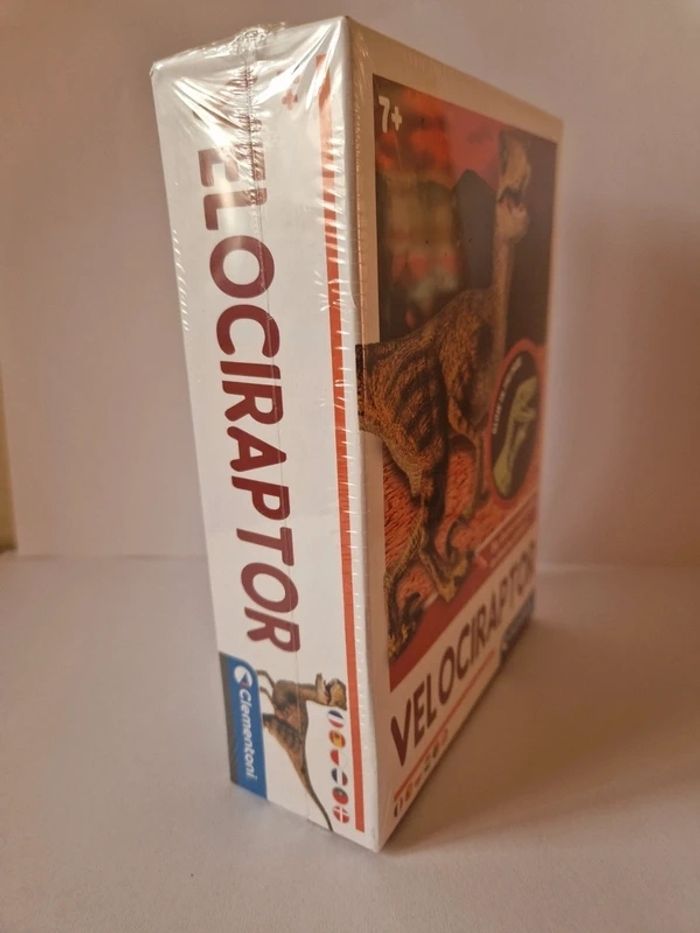 Kit scientifique Archéo Ludic Vélociraptor phosphorescent - photo numéro 2