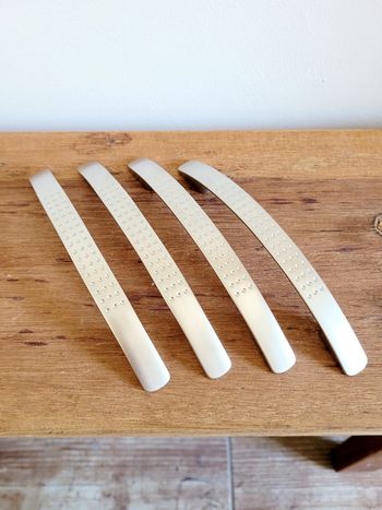 Lot de 4 poignées de meubles