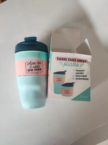Tasse pliable