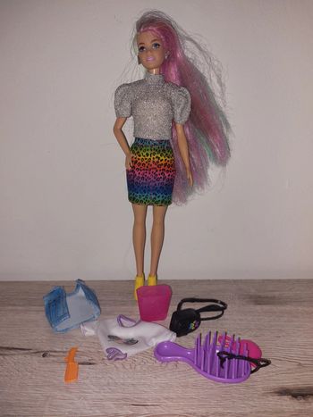 Barbie cheveux arc en ciel