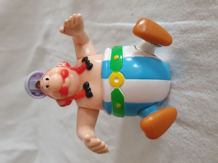 Lot de 3 figurines Astérix et Obélix quick Kinder - photo numéro 8