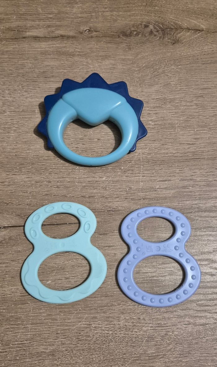 Lot anneaux de dentition - photo numéro 4
