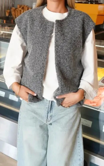 Veste grise sans manche