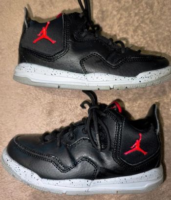 Paire de Jordan Courtside 23 PS