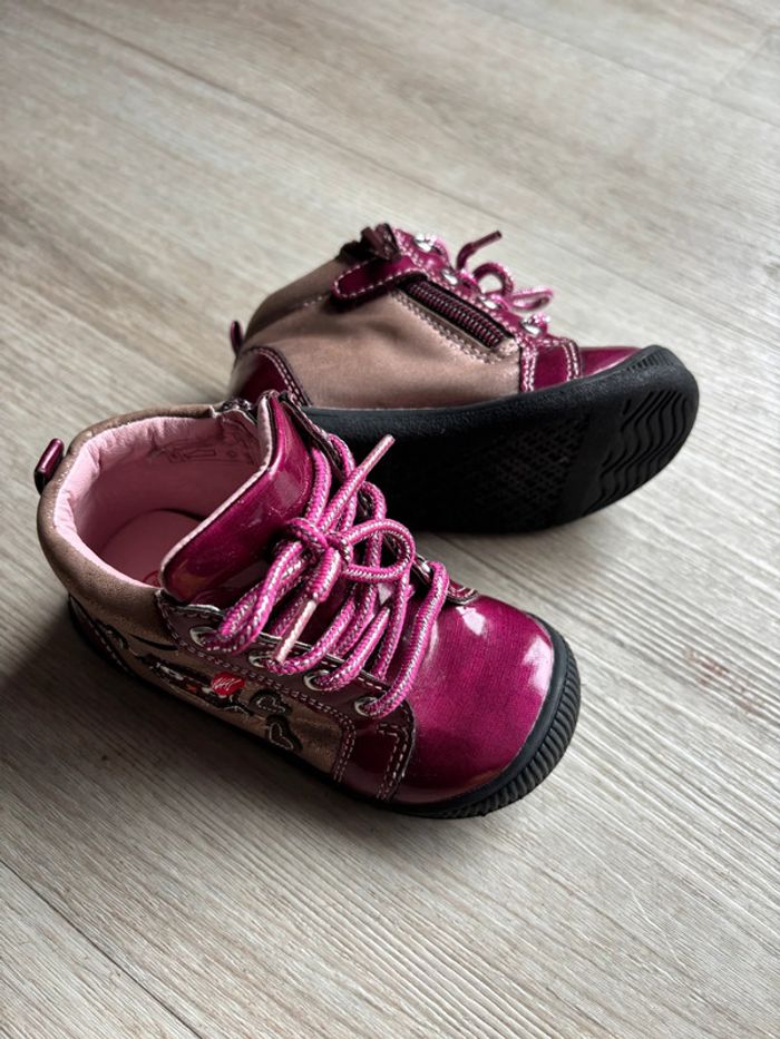Chaussure fille cuir NA taille 22 neuf rose violet