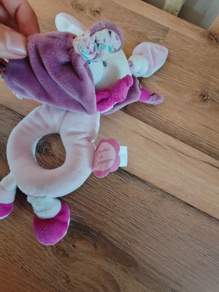 Lapin hochet doudou et compagnie cerise - photo numéro 2