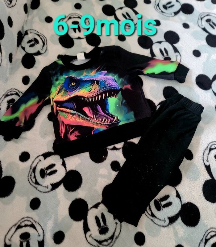 Ensemble dino