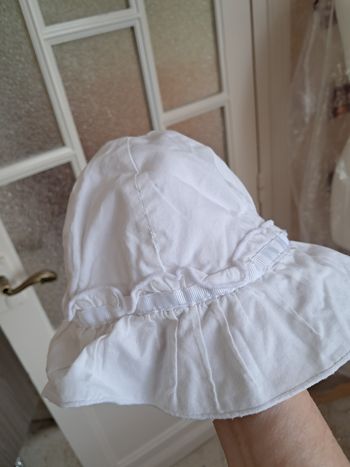 Bob fille blanc  37/43cm