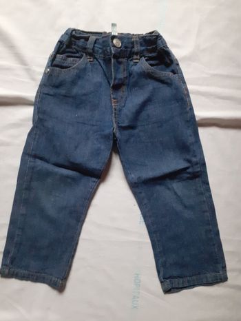 Jean bleu motif cœurs au dos