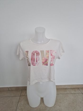 Top court avec inscription Love Jennyfer