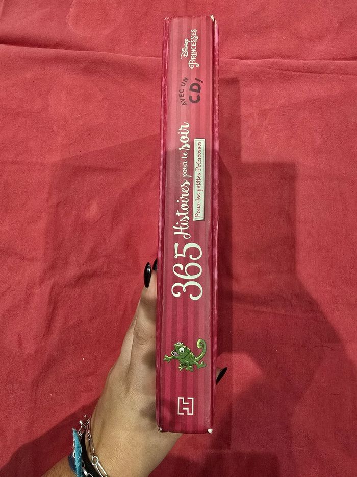 Livre 365 histoire - photo numéro 3