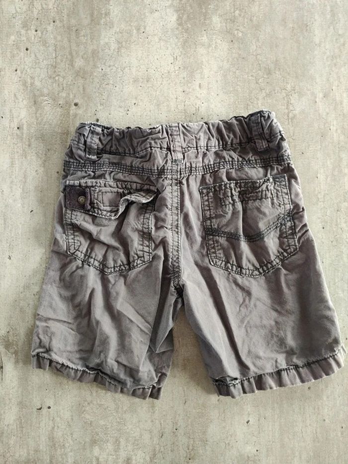 Short gris 3 ans - photo numéro 2