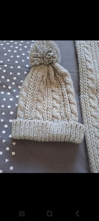 Bonnet et écharpe