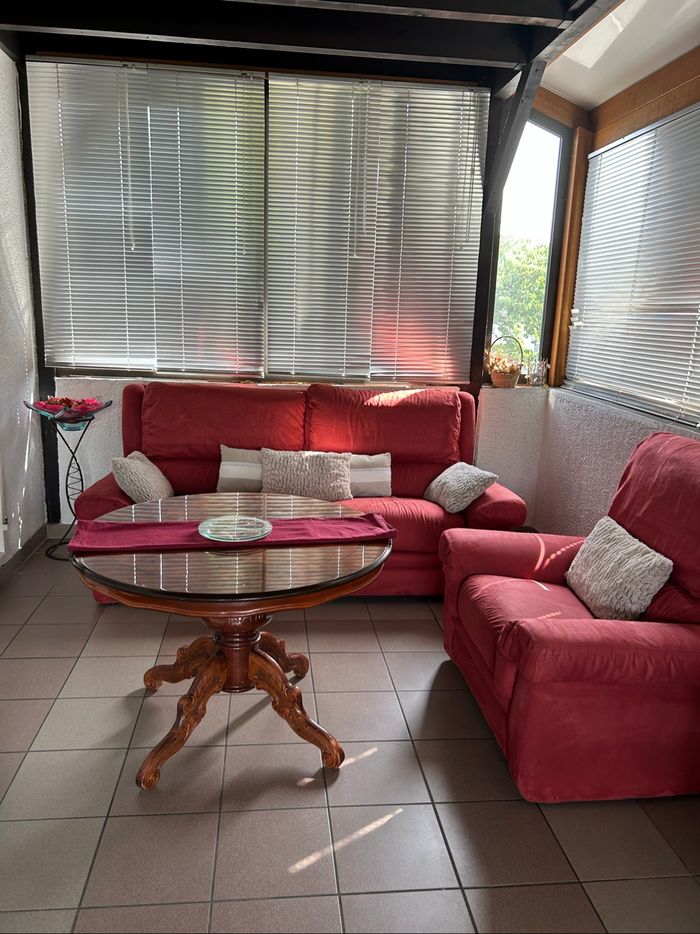 Vends canapé et fauteuil qualité atlas