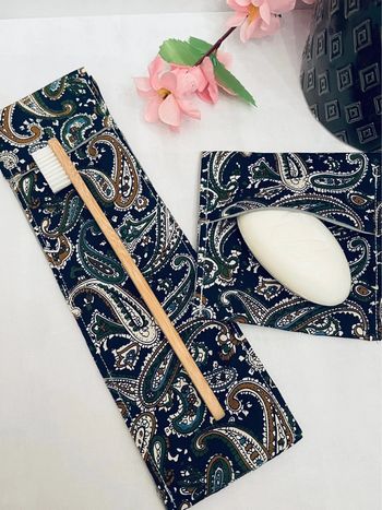 Ensemble porte brosse à dent et porte savon