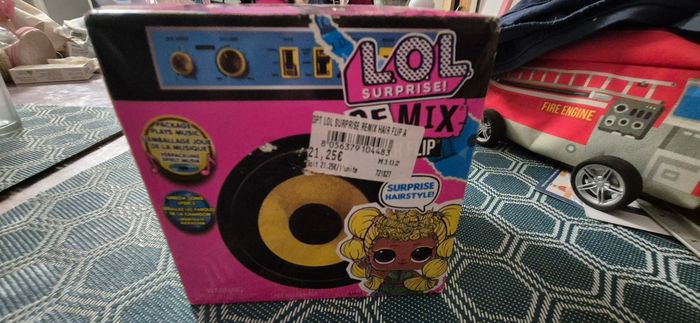 Boîte poupee LOL neuve - photo numéro 3